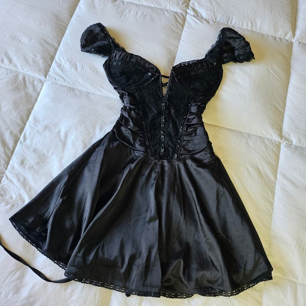 Outcast Delta Mini NEW Black Corset Dress Size Small Short Satin Vamp Whimsigoth